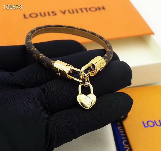 Louis Vuitton Bracelet ID:20220807-303